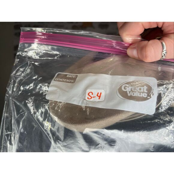 Vionic | women flip flop sandals with bows - Picture 3 of 6